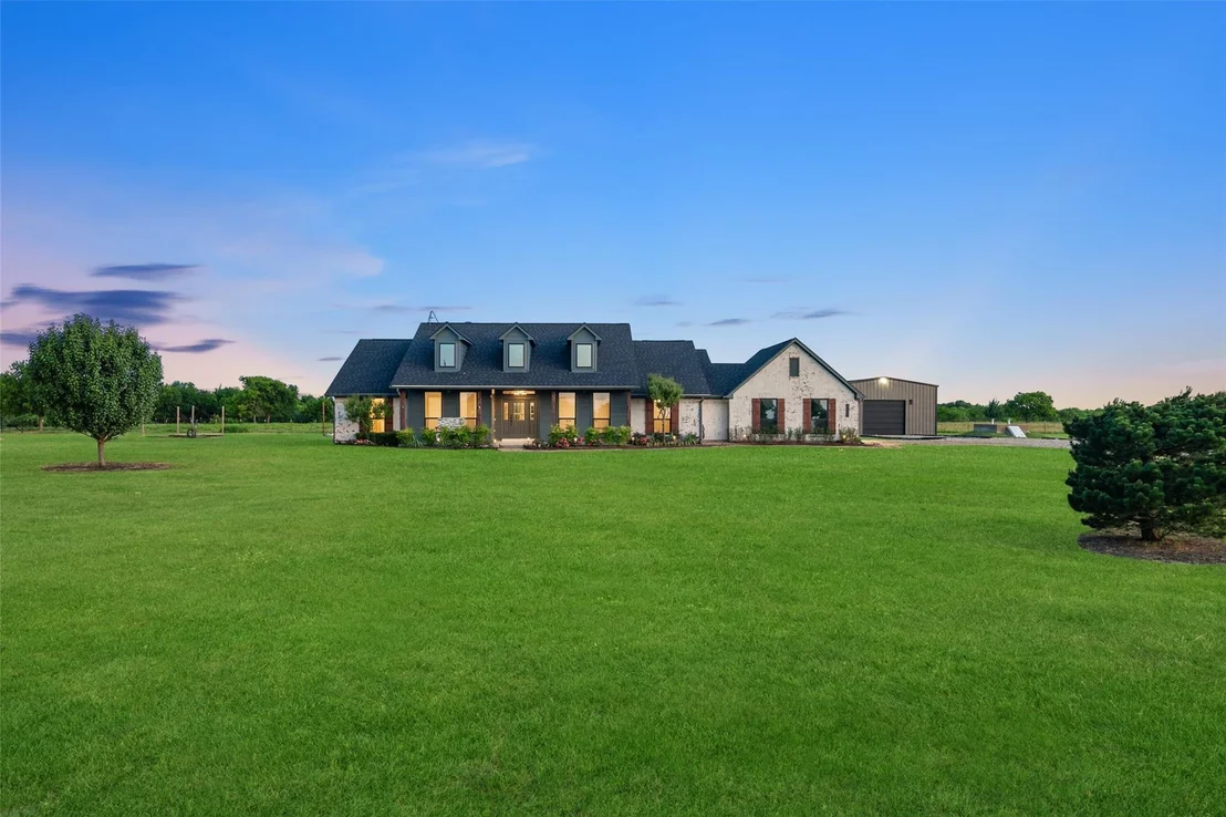 Photo of 1019 Vaughan Lane