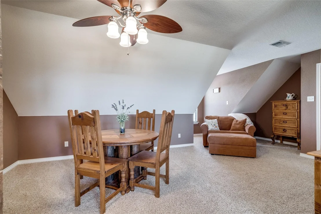 Photo of 1102 Eagle Point Circle