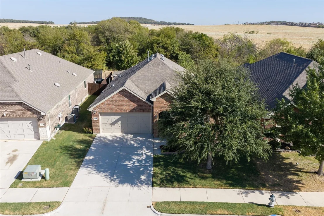 Photo of 6424 Roaring Creek