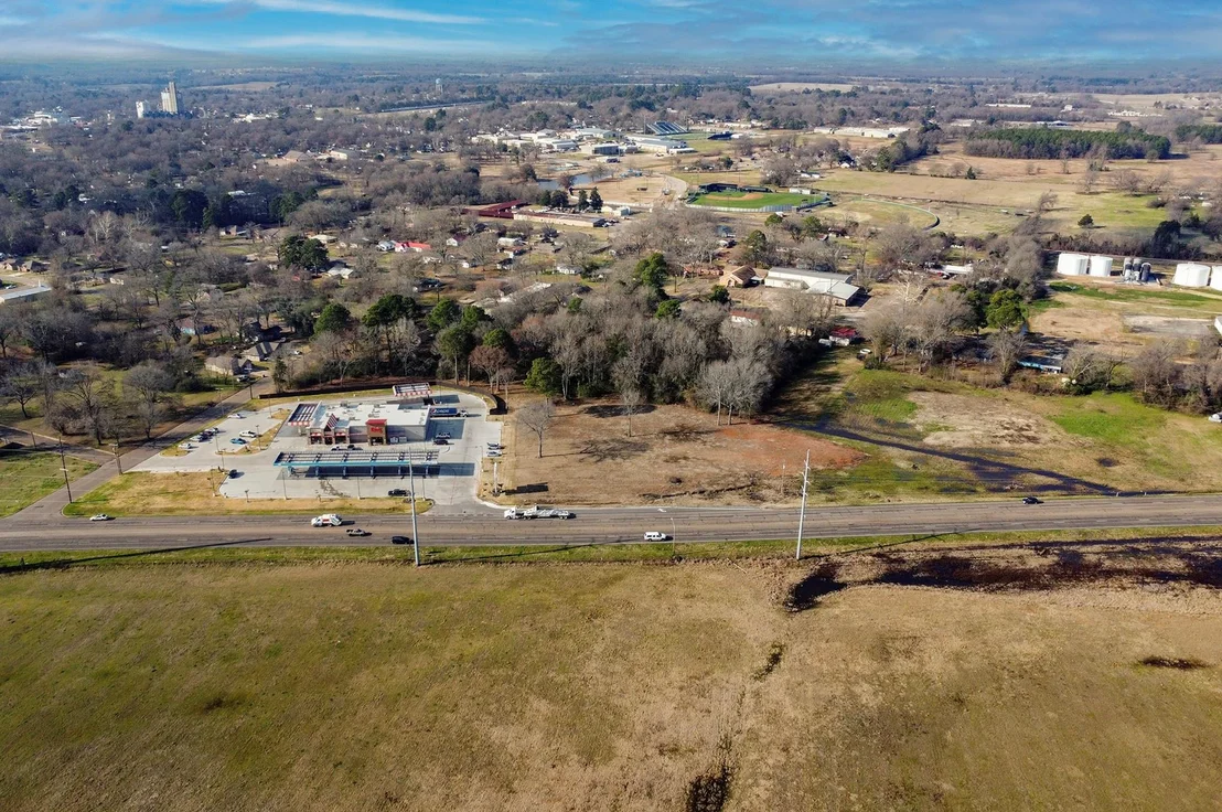 Photo of 700 N Greer Boulevard