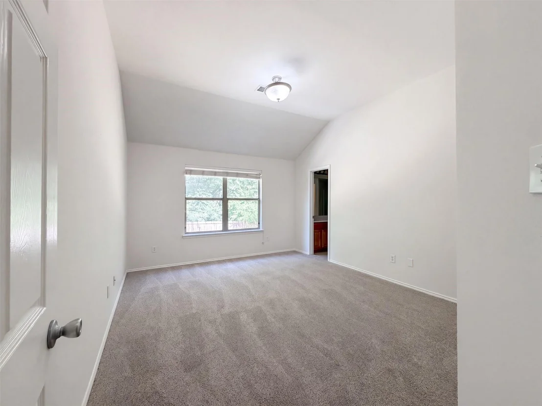 Photo of 605 Crystal Falls Drive
