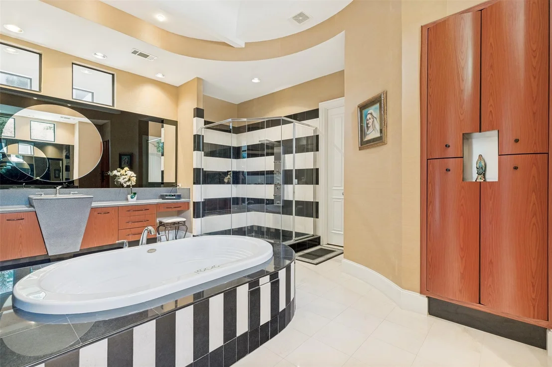 Photo of 5920 Mcfarland Drive