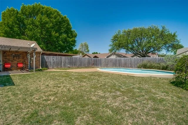 Photo of 555 Gillespie Drive