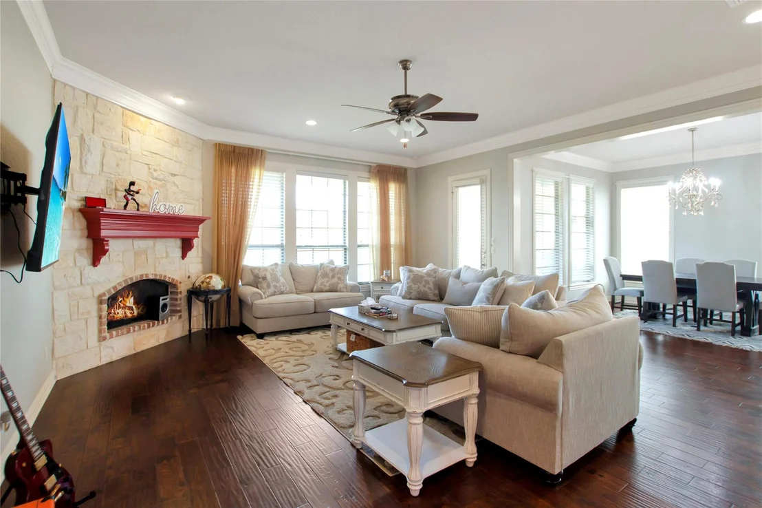 Photo of 745 Esperanza Place
