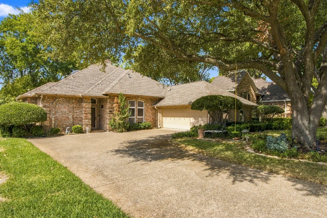 Photo of 2905 Foxcreek Drive