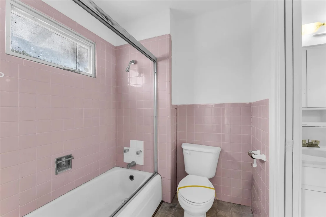 Photo of 421 Rice Avenue
