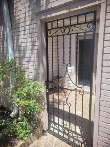 Photo of 2826 Salinas Drive