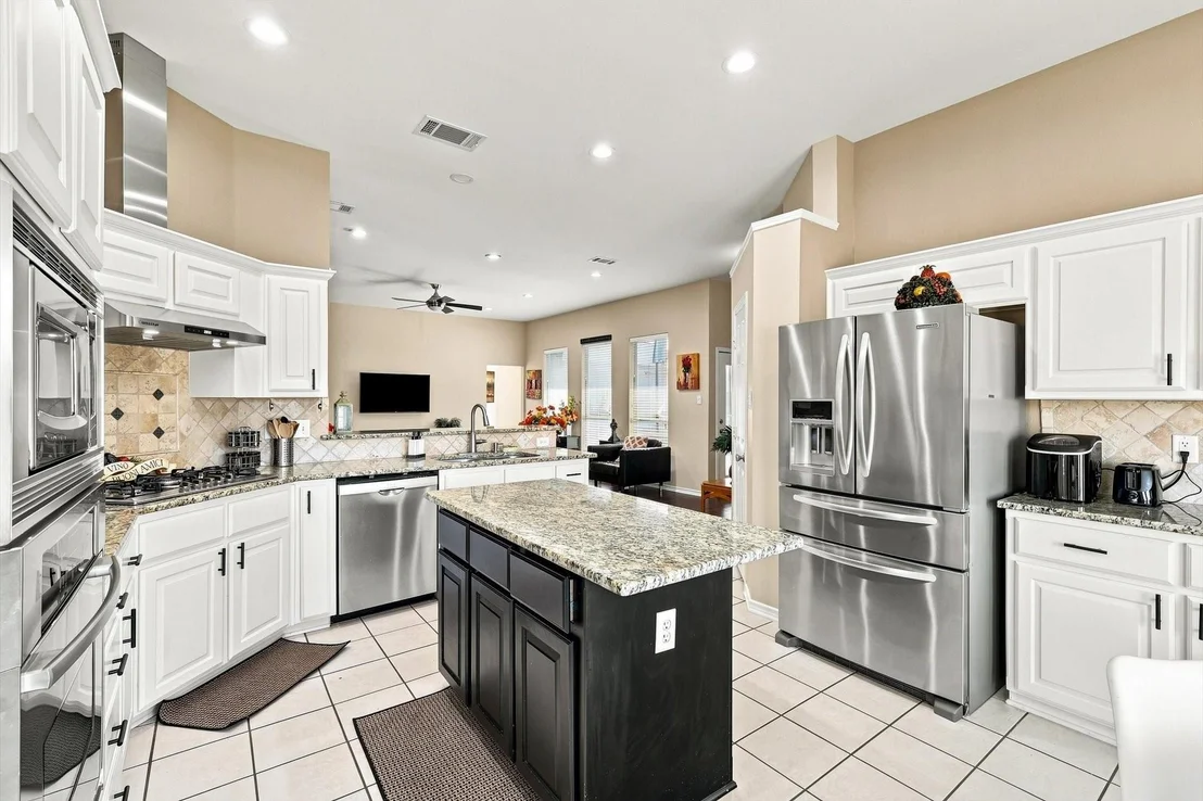Photo of 335 Linhurst Drive