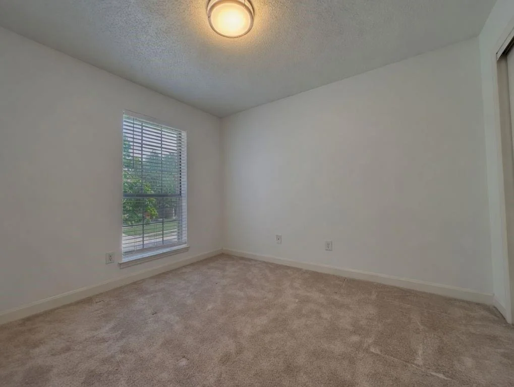 Photo of 4020 Oxlea Drive