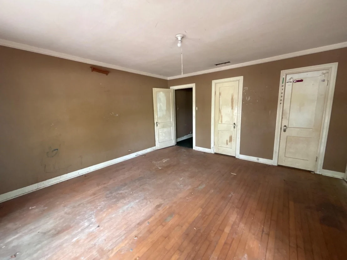 Photo of 212 Sunset Avenue