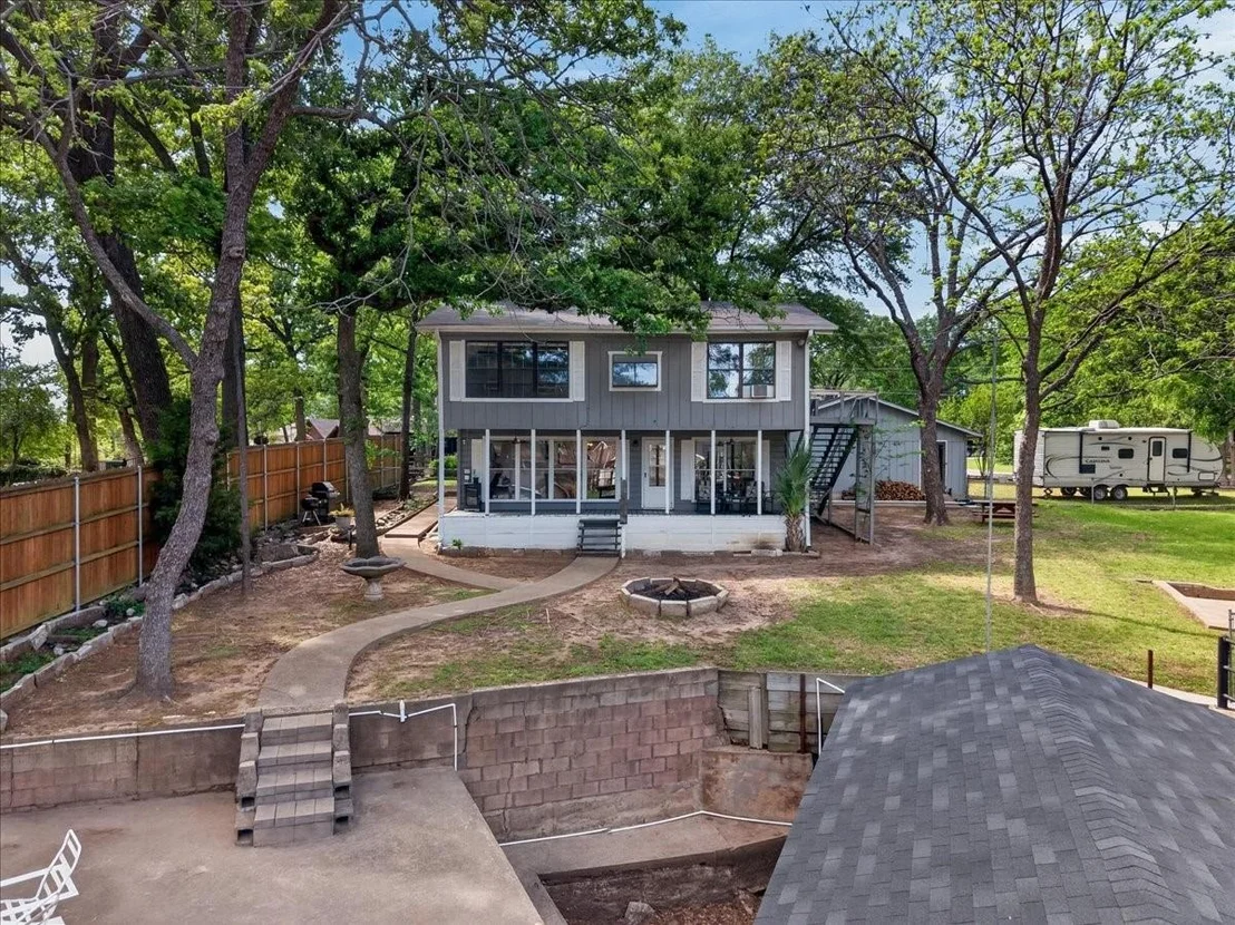 Photo of 1529 Oak Shore Drive