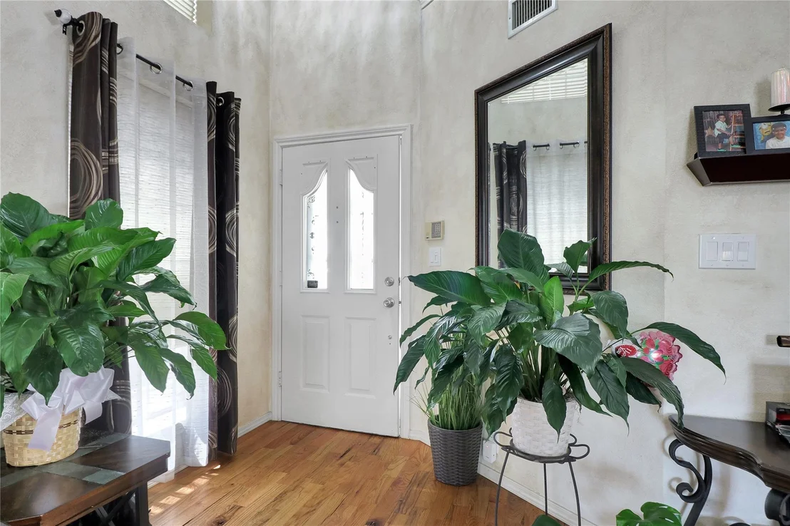 Photo of 1637 Arbor Ridge Drive
