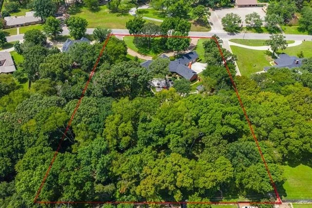 Photo of 112 Willowbrook Drive