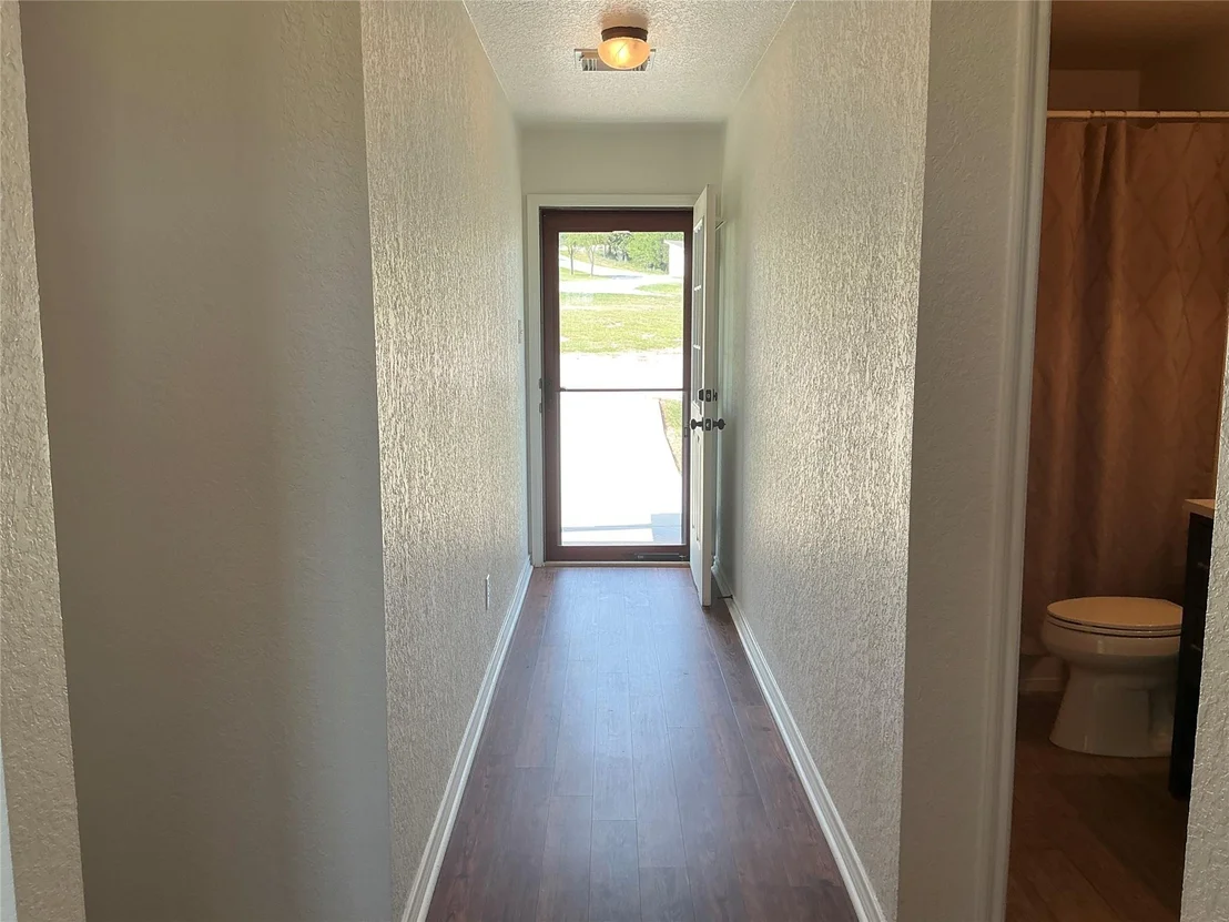 Photo of 333 Lake Point Road