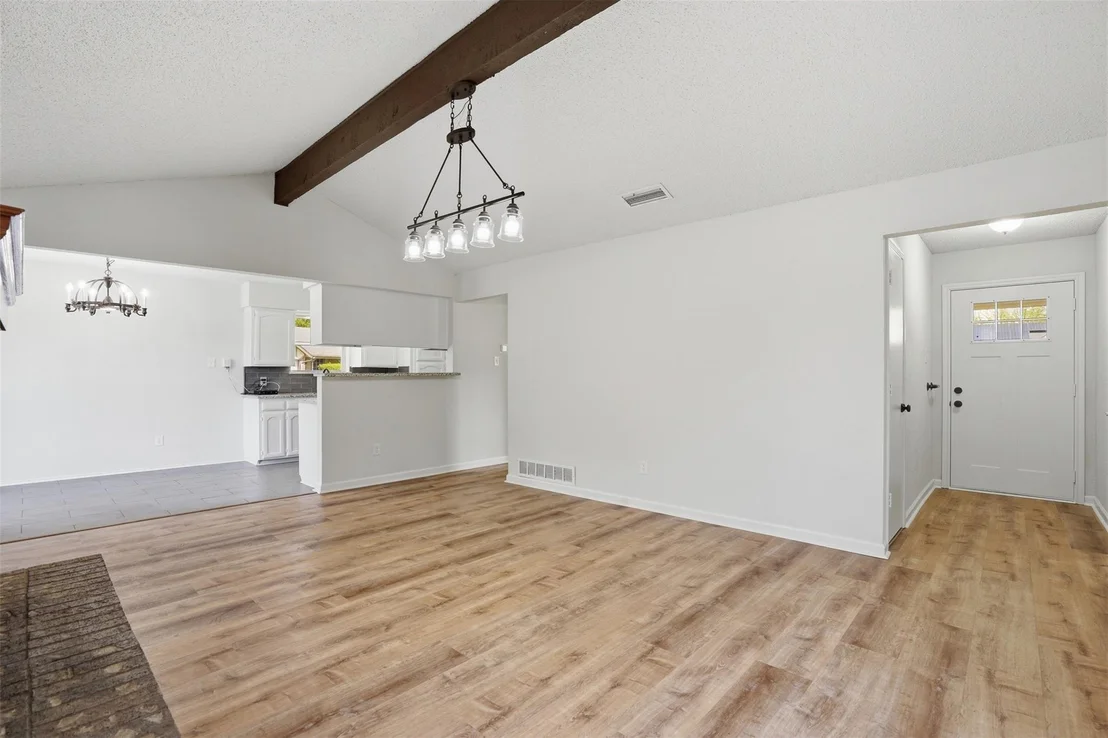 Photo of 6021 Dusty Road