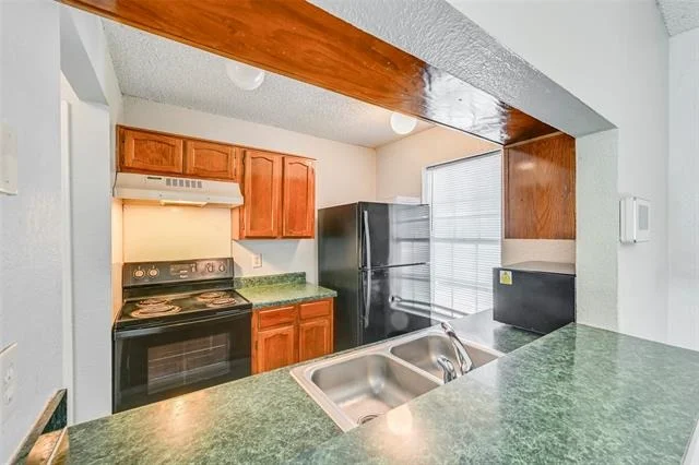 Photo of 1417 Caplin Drive
