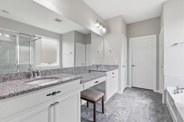 Photo of 825 Crest Breeze Drive