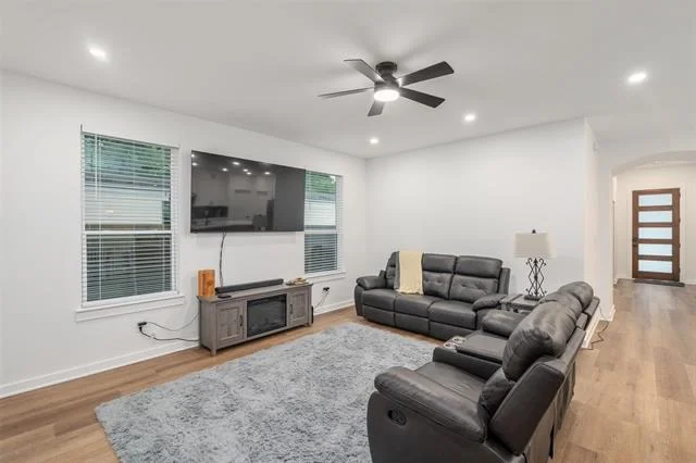 Photo of 141 Wedgewood Drive