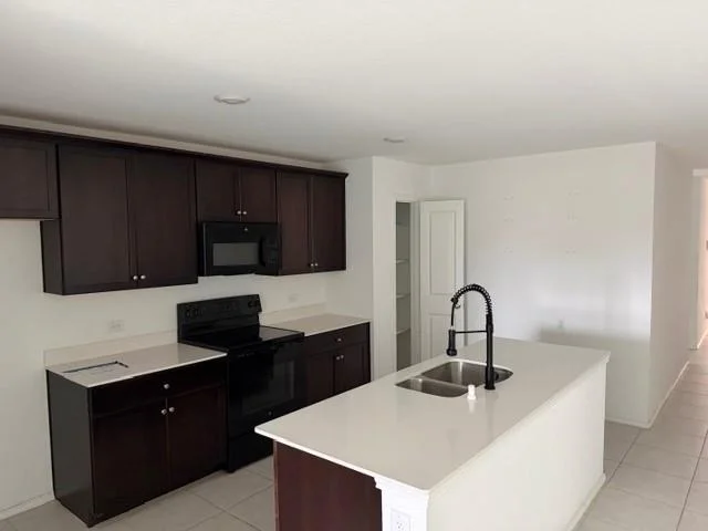 Photo of 325 Carthage Drive