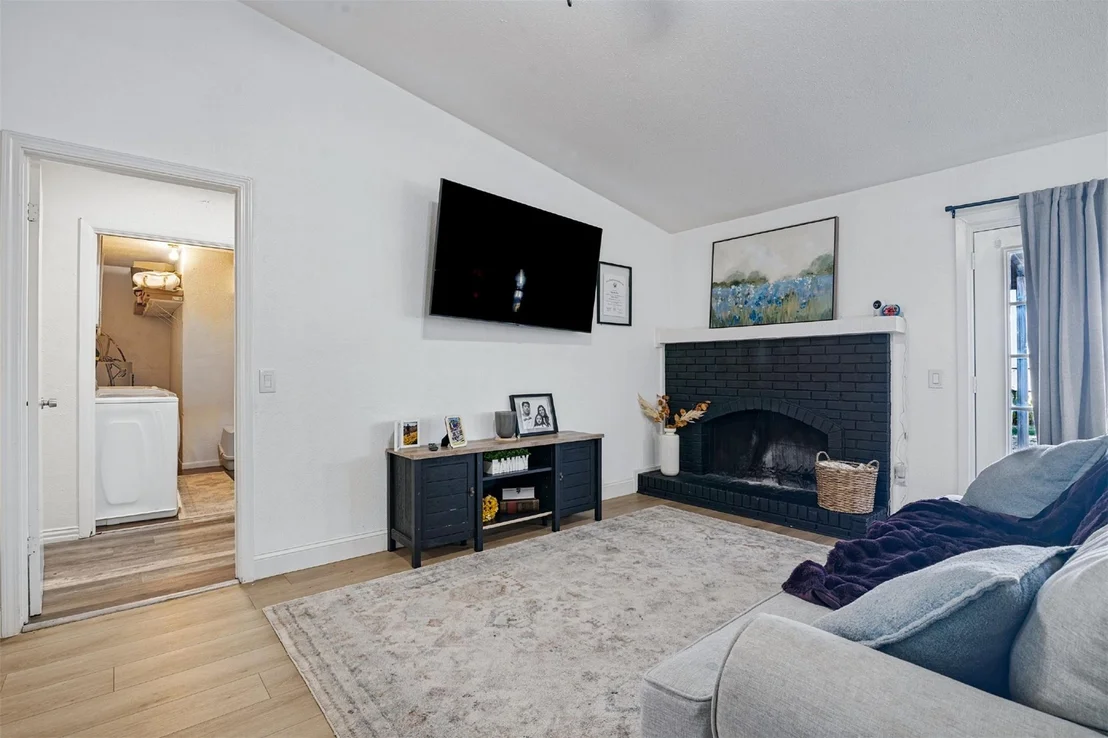Photo of 2920 Sidney Drive