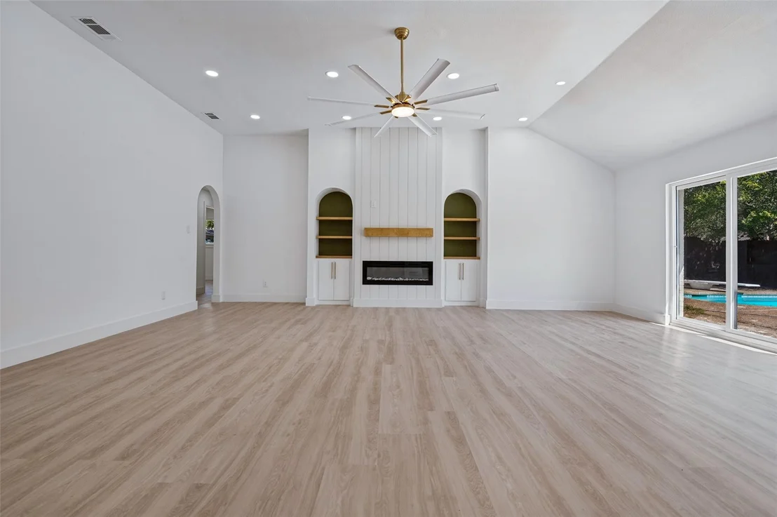 Photo of 338 Mantlebrook Drive