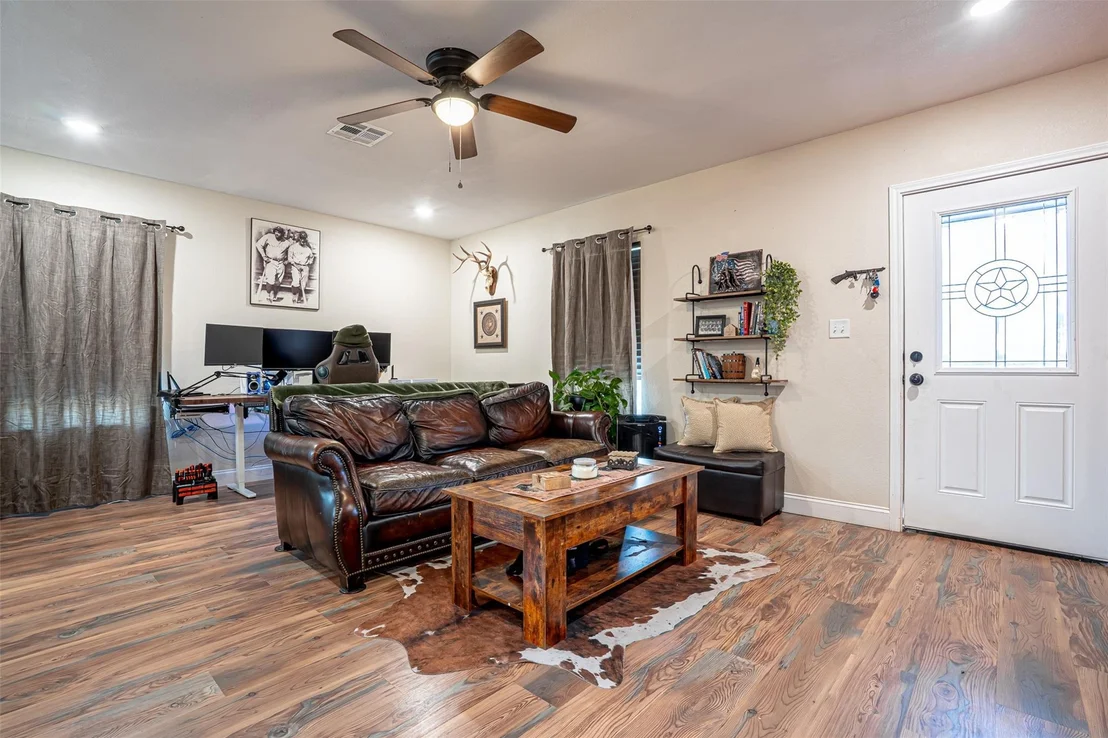 Photo of 166 Private Road 1404