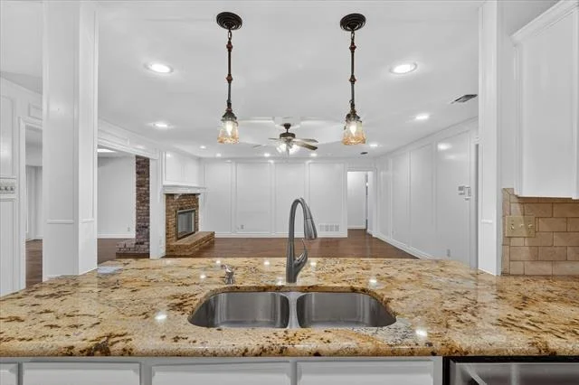 Photo of 2101 Brentgate Drive