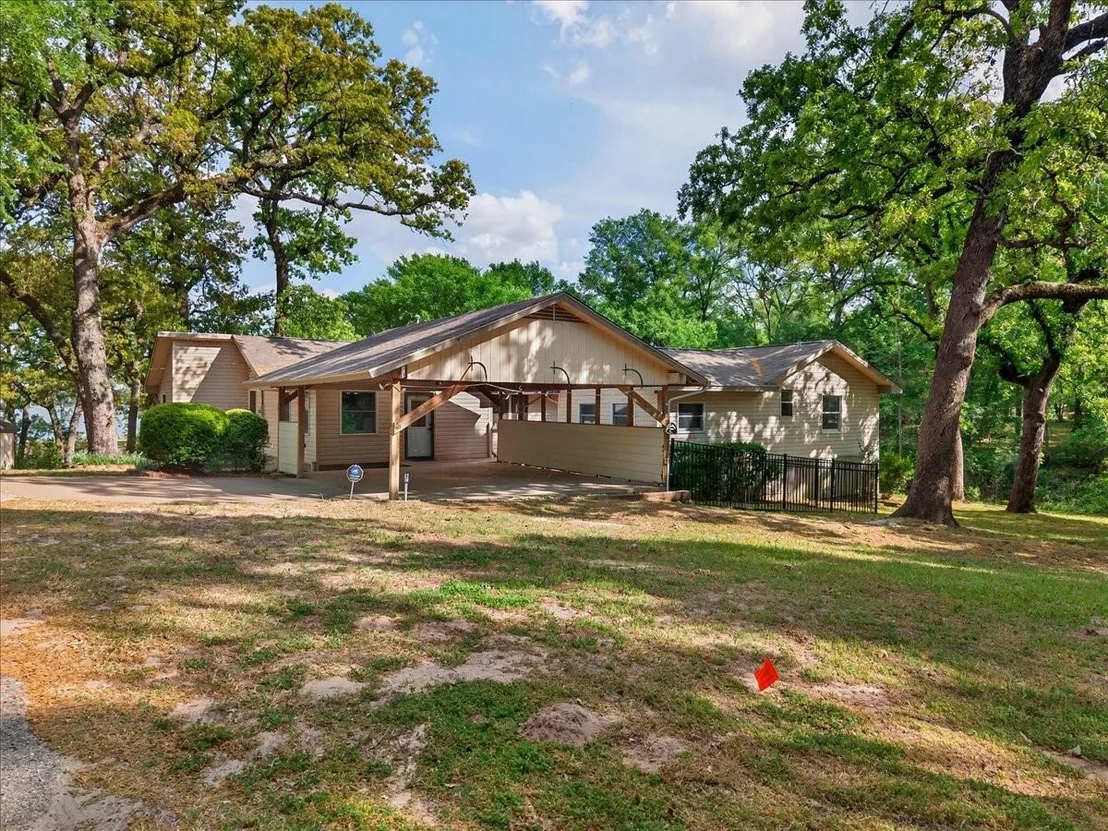 Photo of 102 Summerall Drive