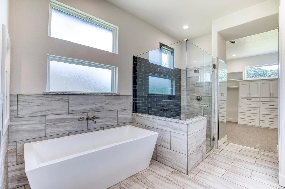 Photo of 1044 Hidden Oaks Drive