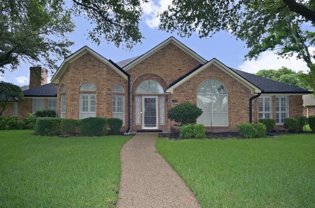 Photo of 2902 Live Oak Drive