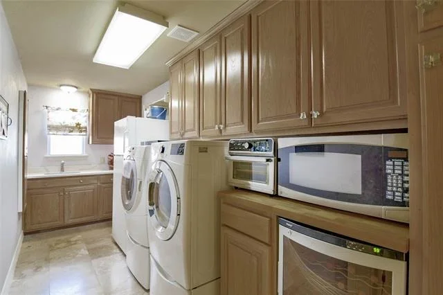 Photo of 2208 Waters Edge Drive