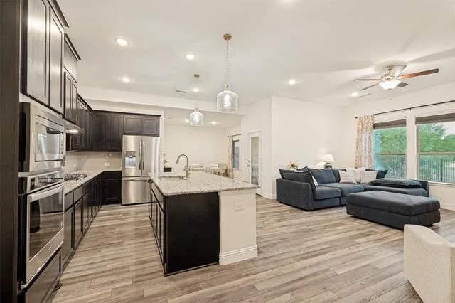Photo of 4015 Cloverleaf Trail