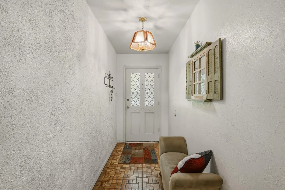Photo of 5607 Mona Lane