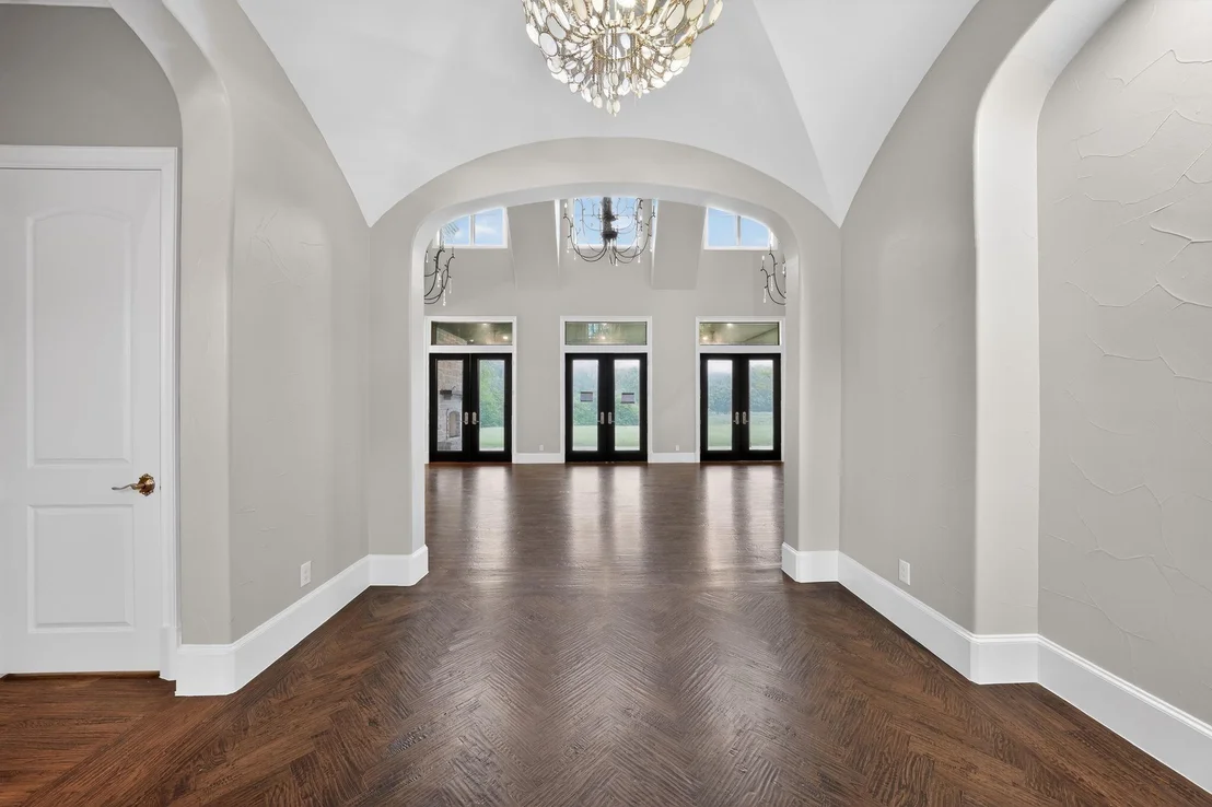 Photo of 230 Oak Tree Drive