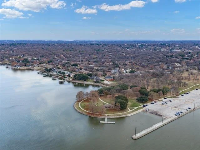 Photo of 6606 Canalview Drive