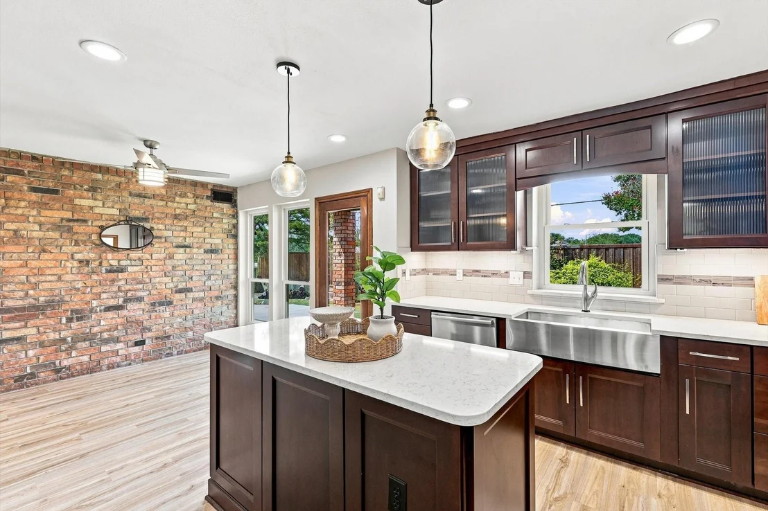 Photo of 1222 Dentonshire Drive