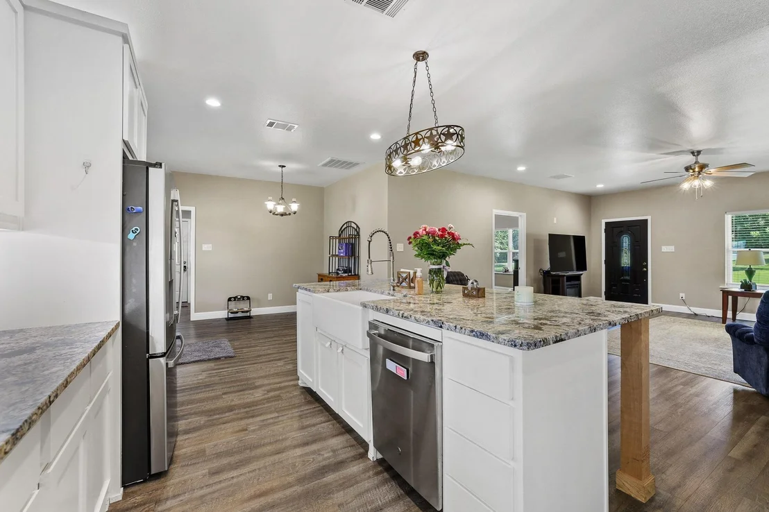 Photo of 2658 Oak Ridge Road