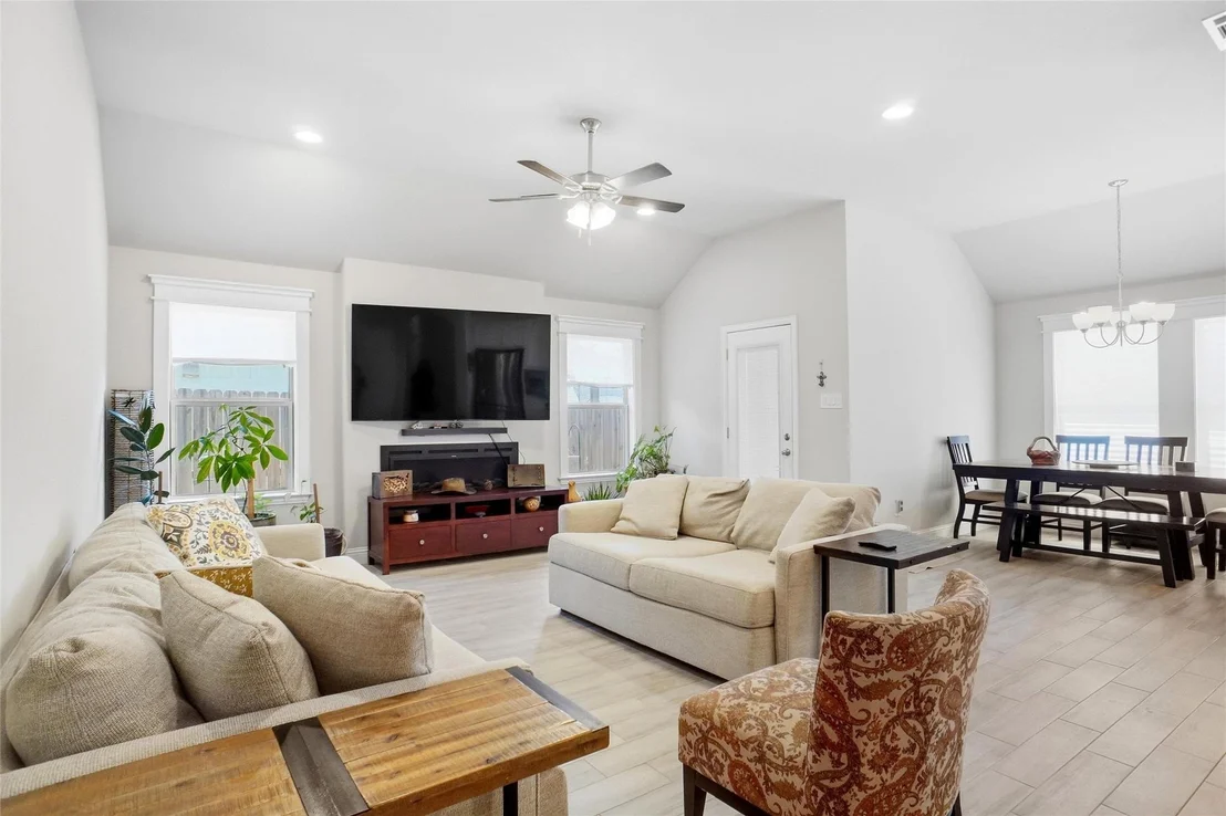 Photo of 952 Sam Street