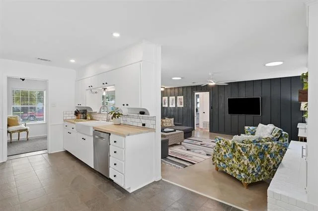 Photo of 4025 Aragon Drive