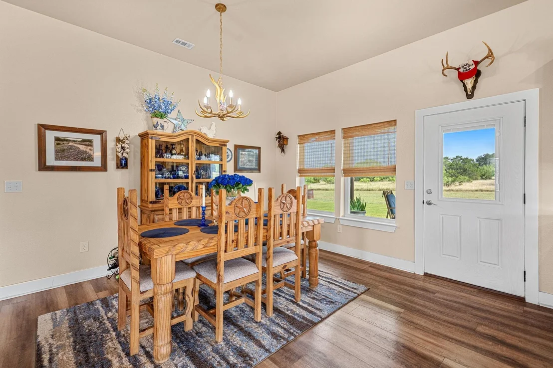 Photo of 1795 County Road 2730
