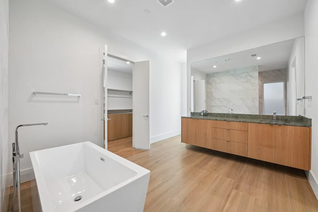 Photo of 3941 Adrian Drive