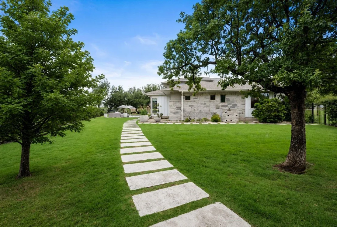 Photo of 495 Bunker Ranch Boulevard
