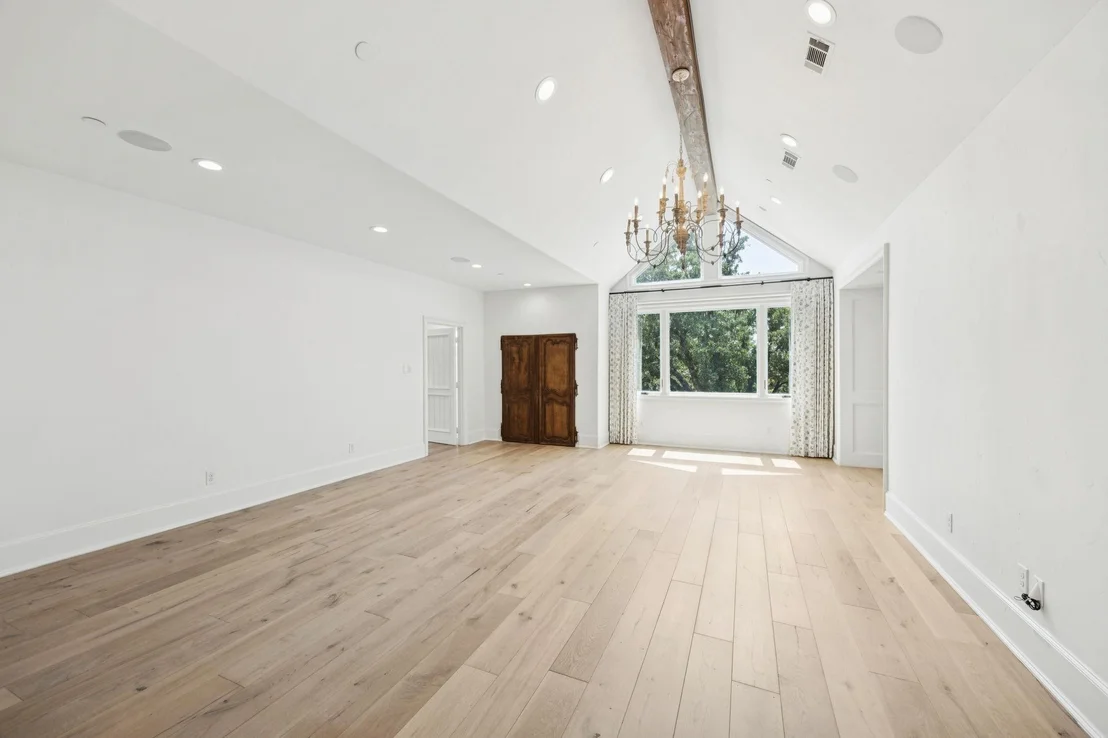 Photo of 480 E Jeter Road