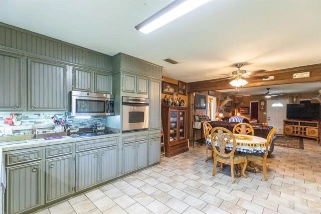 Photo of 1112 Shaney Lane