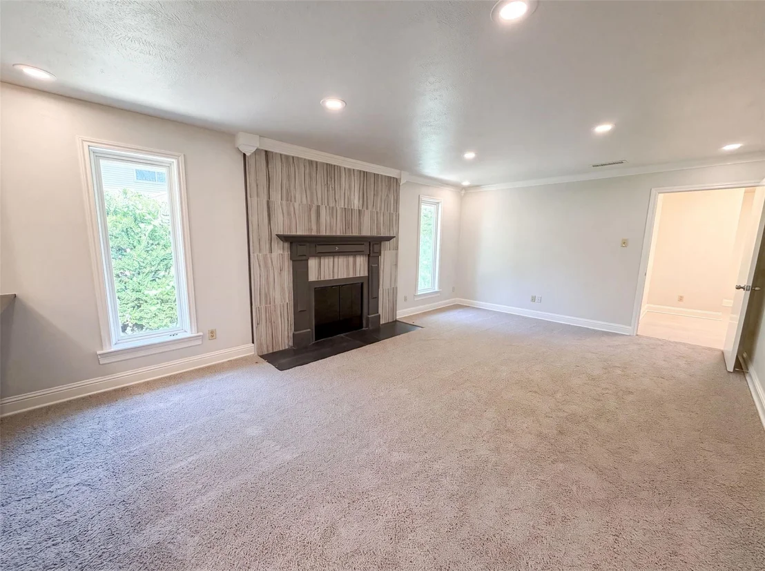 Photo of 3423 Willow Crest Lane