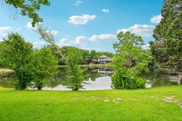 Photo of 128 Sceptre Drive