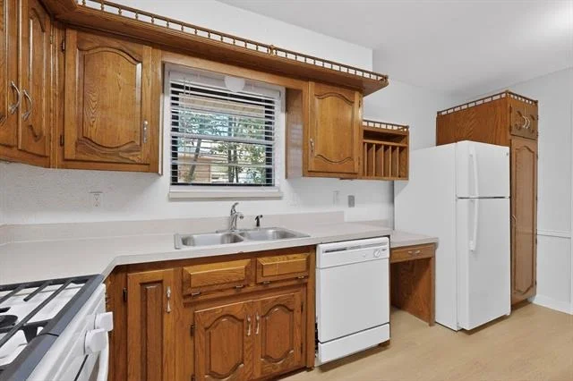 Photo of 213 Gregory Drive
