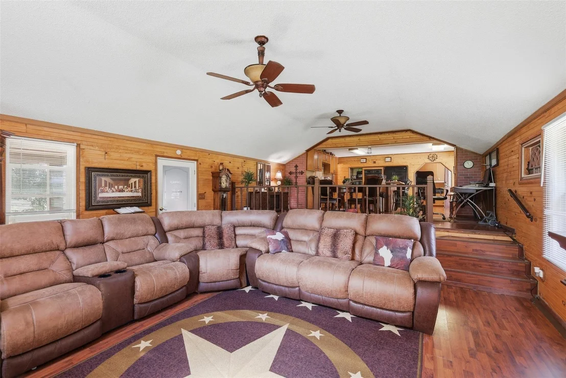 Photo of 2868 State Highway 37 N
