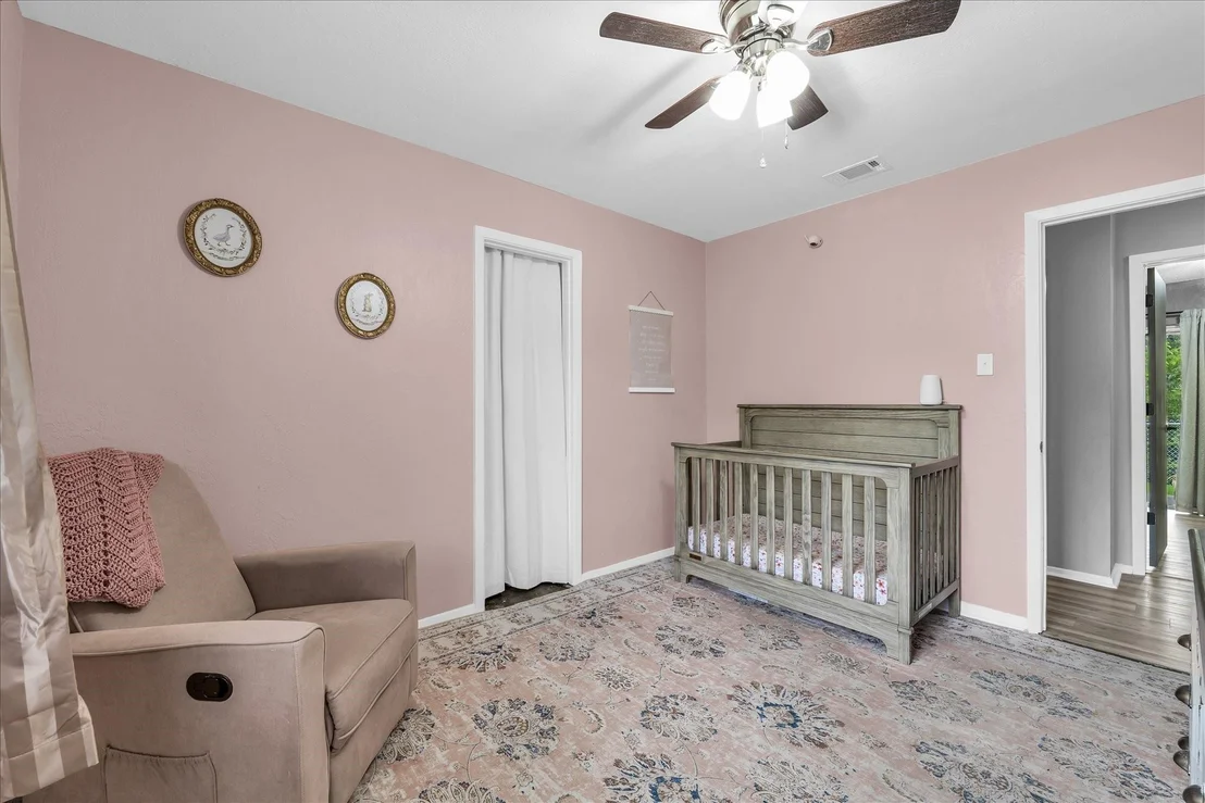 Photo of 913 Montclair Drive