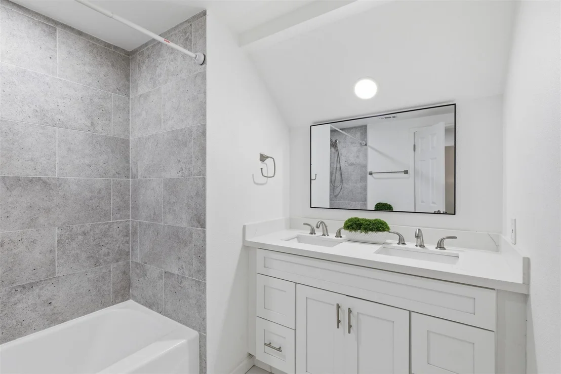 Photo of 11022 Ferndale
